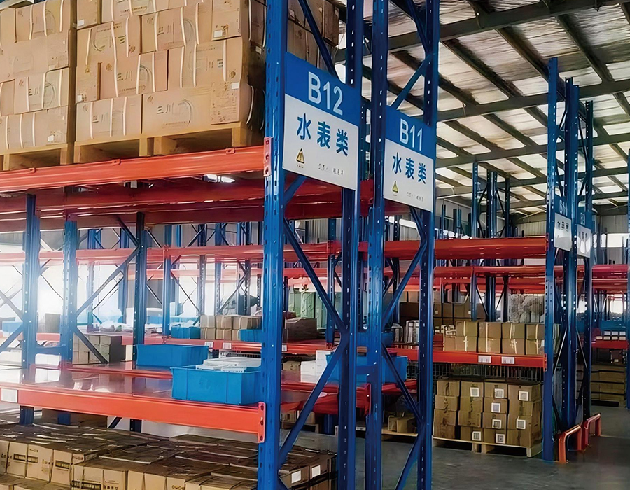 Heavy-Duty Pallet Racking
